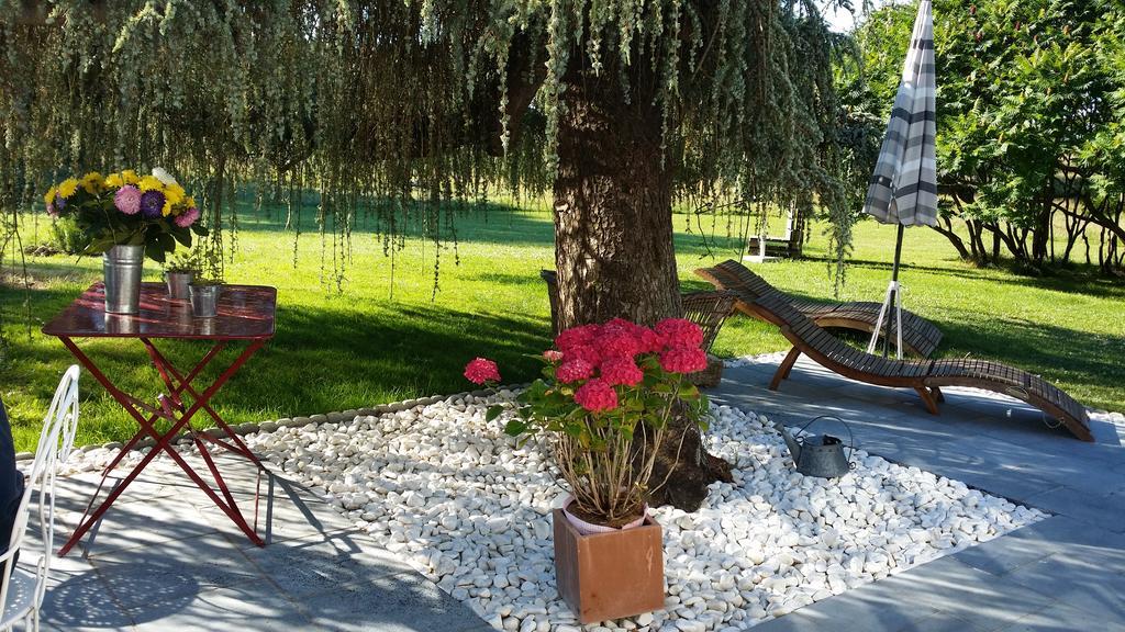 Maison Prairie Bonheur Bed and Breakfast Magny-les-Hameaux Exterior foto